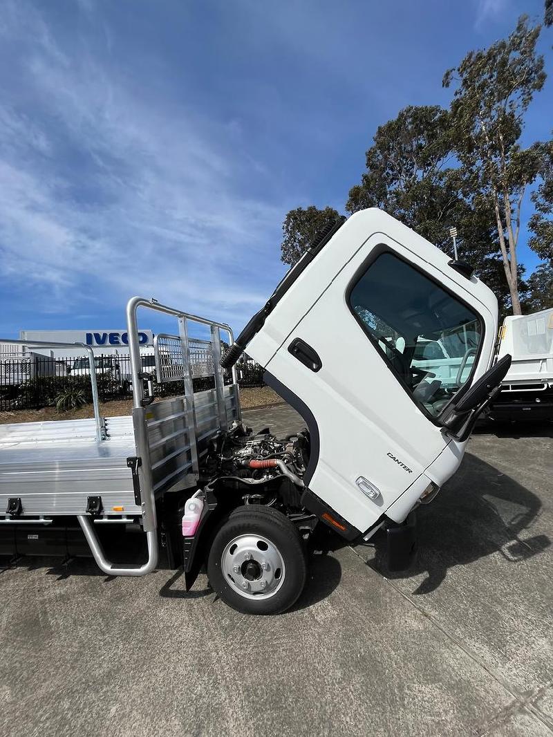 2025 Fuso 515 515 Ready built tray. 