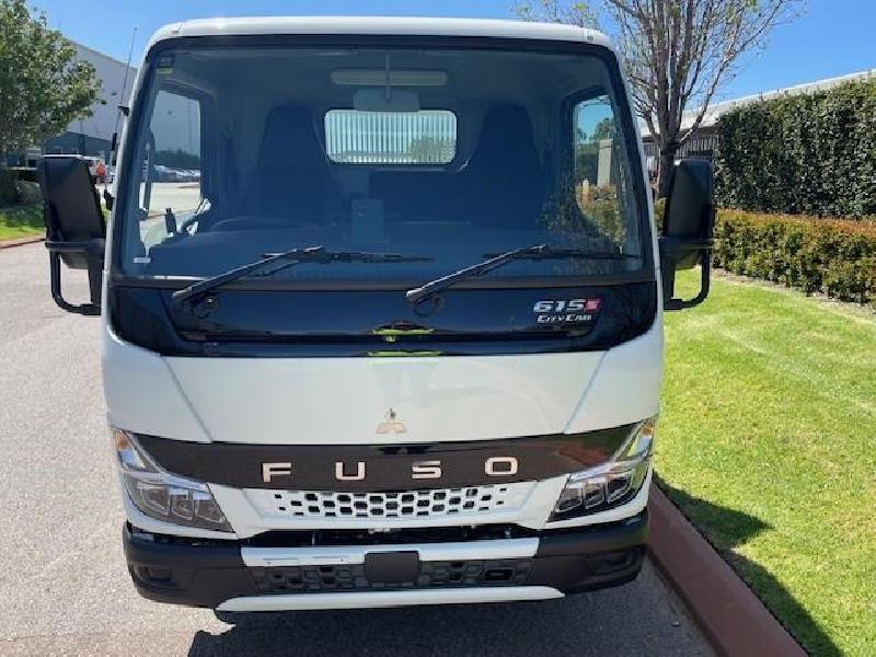 2025 Fuso CANTER 615 