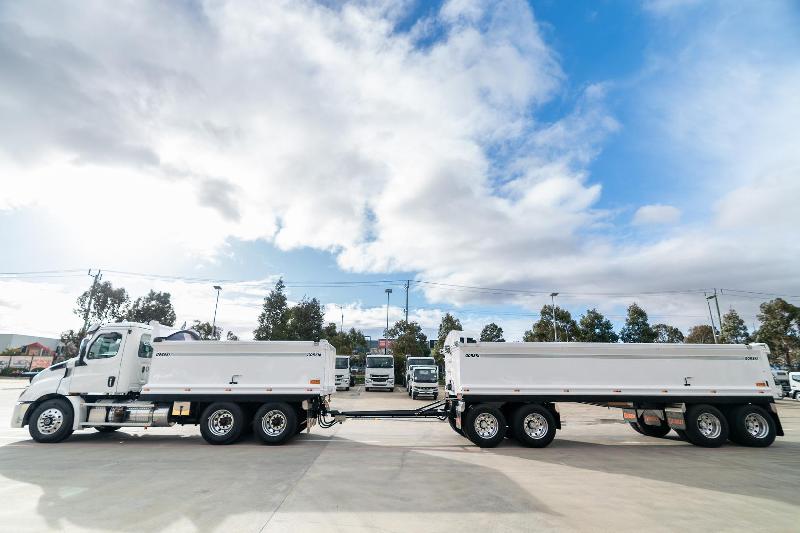 2023 Freightliner Cascadia 116 Tipper 