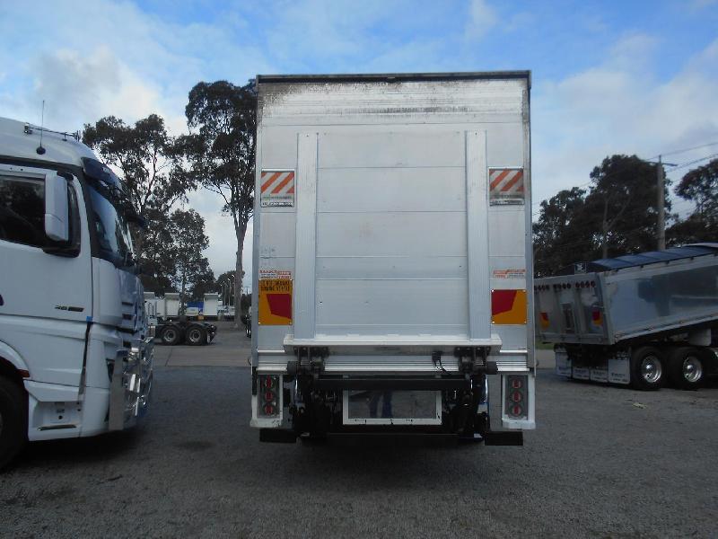 2018 Isuzu Fvl