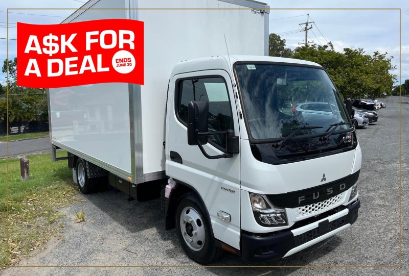 2024 Fuso Canter 515 ALLY PANTECH AND ROLLER DOOR