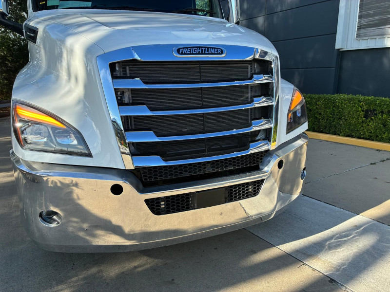2025 Freightliner Cascadia 116 Prime Mover 