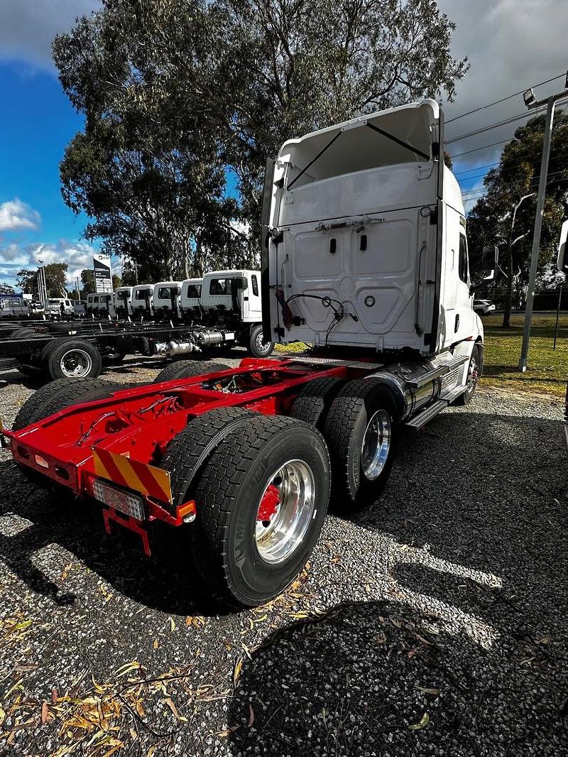 2024 Freightliner Cascadia 116 Freightliner Cascadia 116 