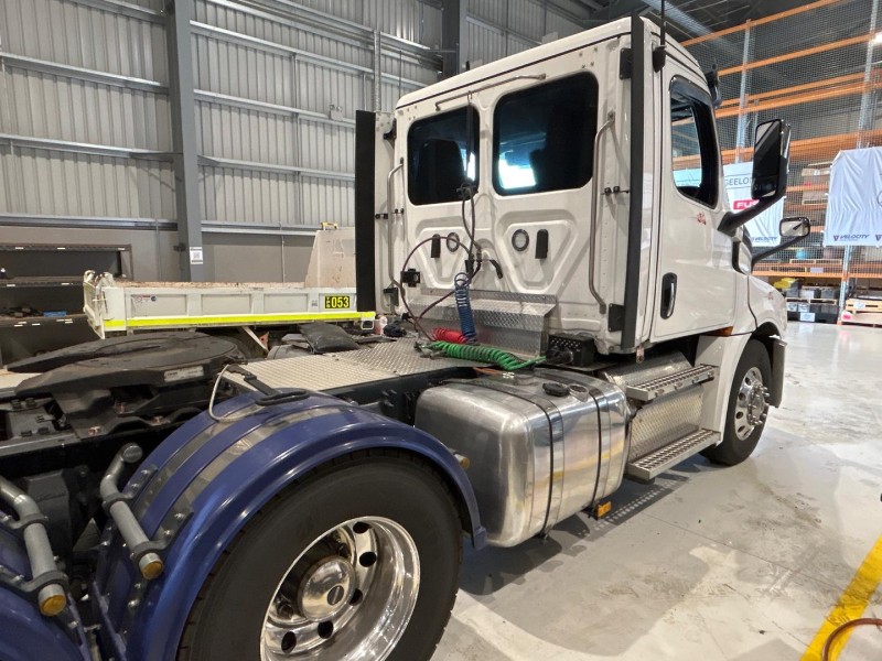 2022 Freightliner Cascadia 126 Day Cab 