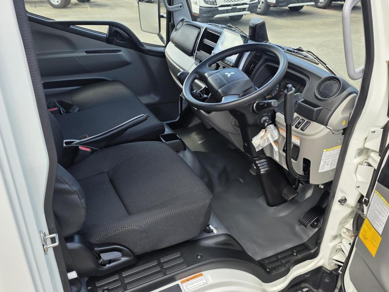 2025 Fuso Canter 615 Tipper 5 SPD MANUAL 