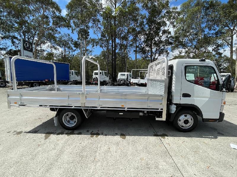 2023 Fuso Canter 515 