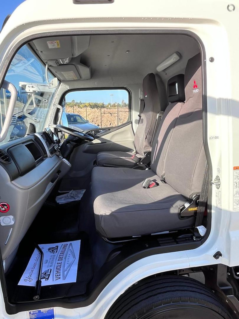 2026 Fuso Canter 815 6 PALLET CURTAINSIDE BODY 