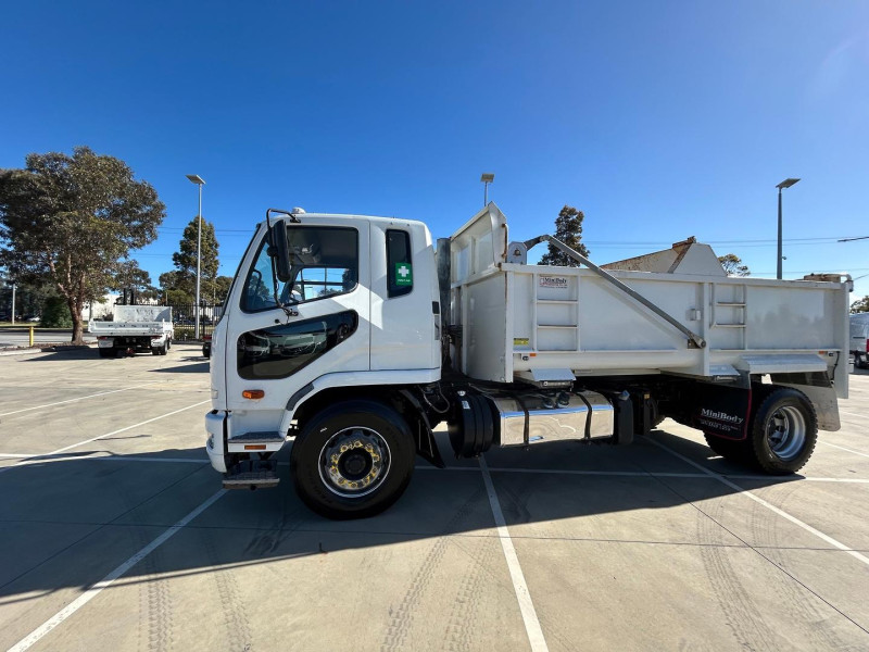 2020 Fuso Fighter 1627 TIPPER with Split tipper tub 