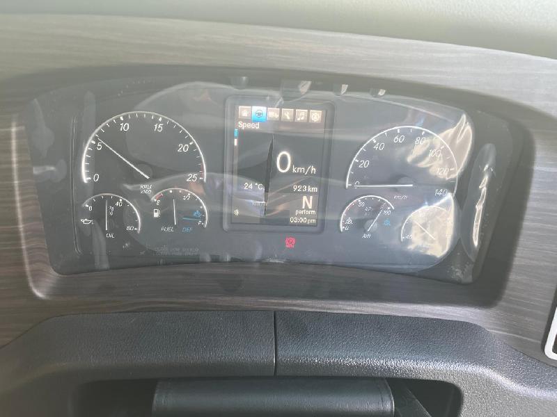 2024 Freightliner Cascadia 126 Tipper 