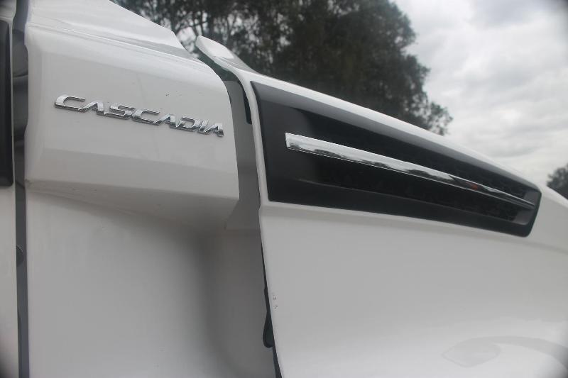 2024 Freightliner Cascadia 126 