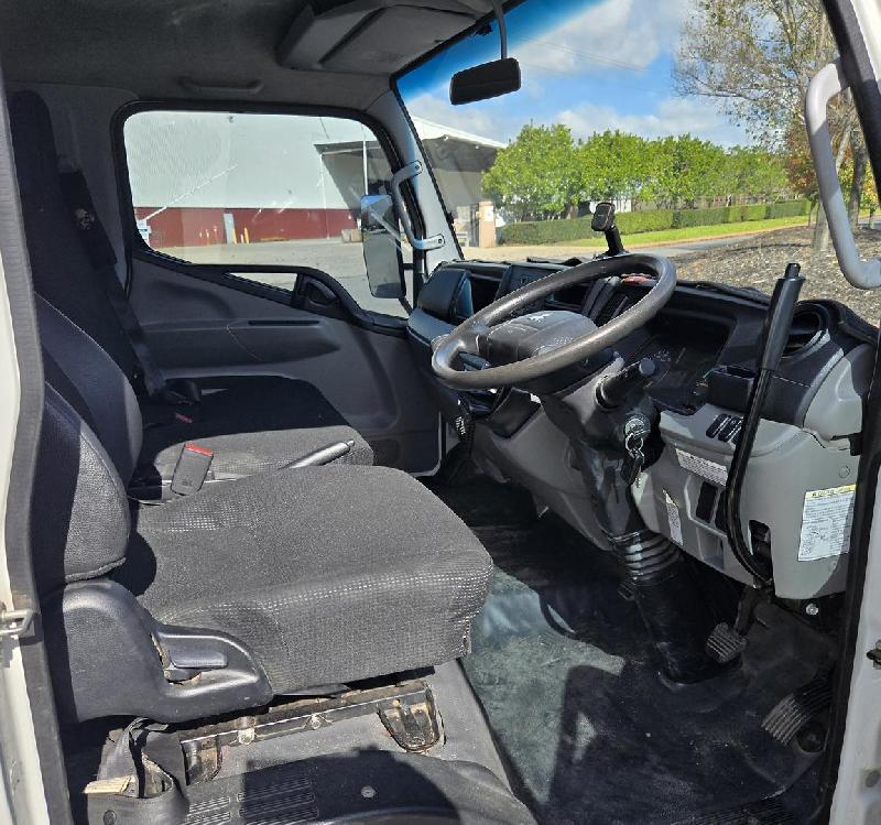 2017 Fuso CANTER 615 