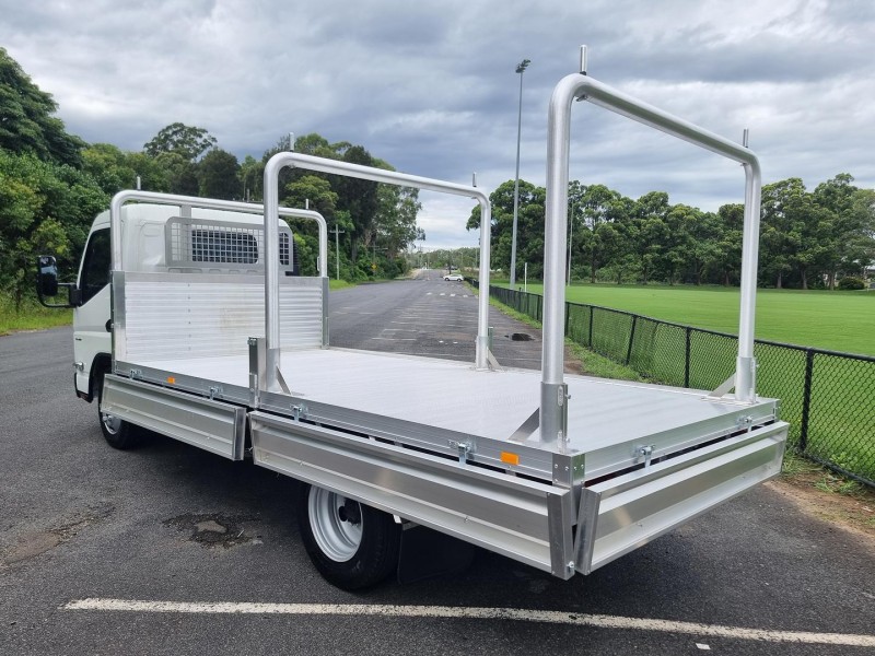 2025 Fuso Canter 515 