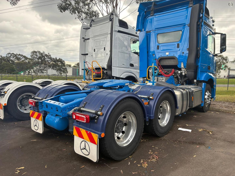Velocity Truck Centers Australia