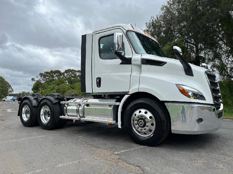 2023 Freightliner Cascadia 116 