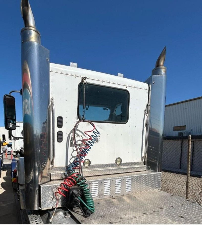 2019 Freightliner Coronado 114 