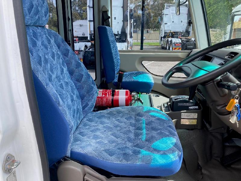 2019 Fuso Rosa Rosa Standard mini bus