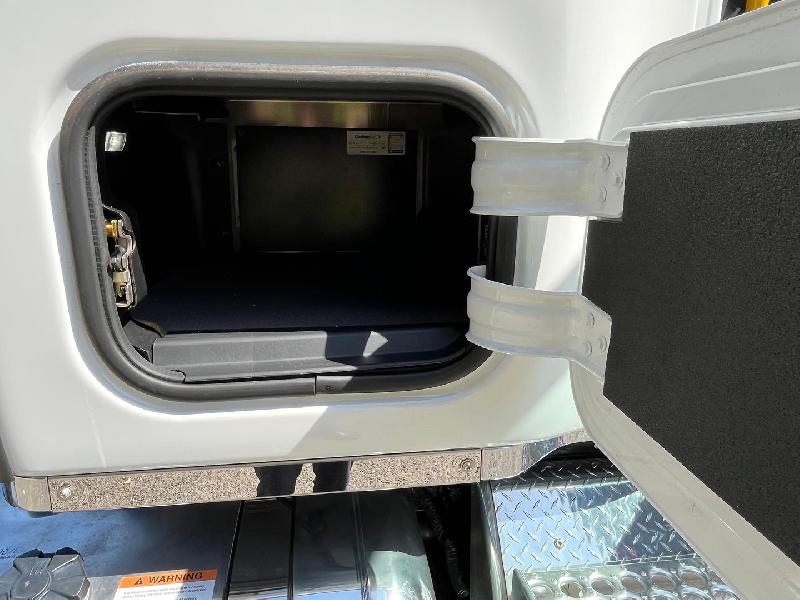 2025 Freightliner Cascadia 126 Microwave TV Cabinets and Custom Air Con ready 