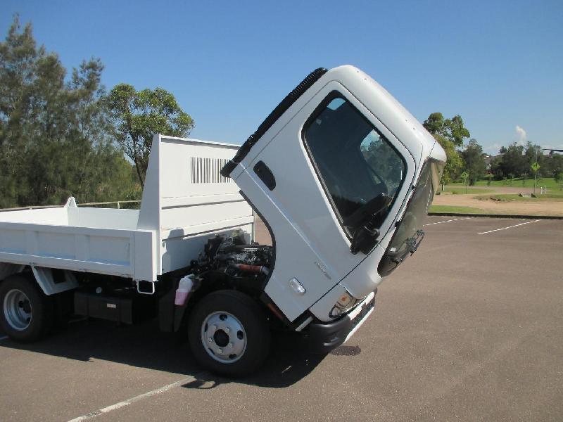 2024 Fuso CANTER 615 