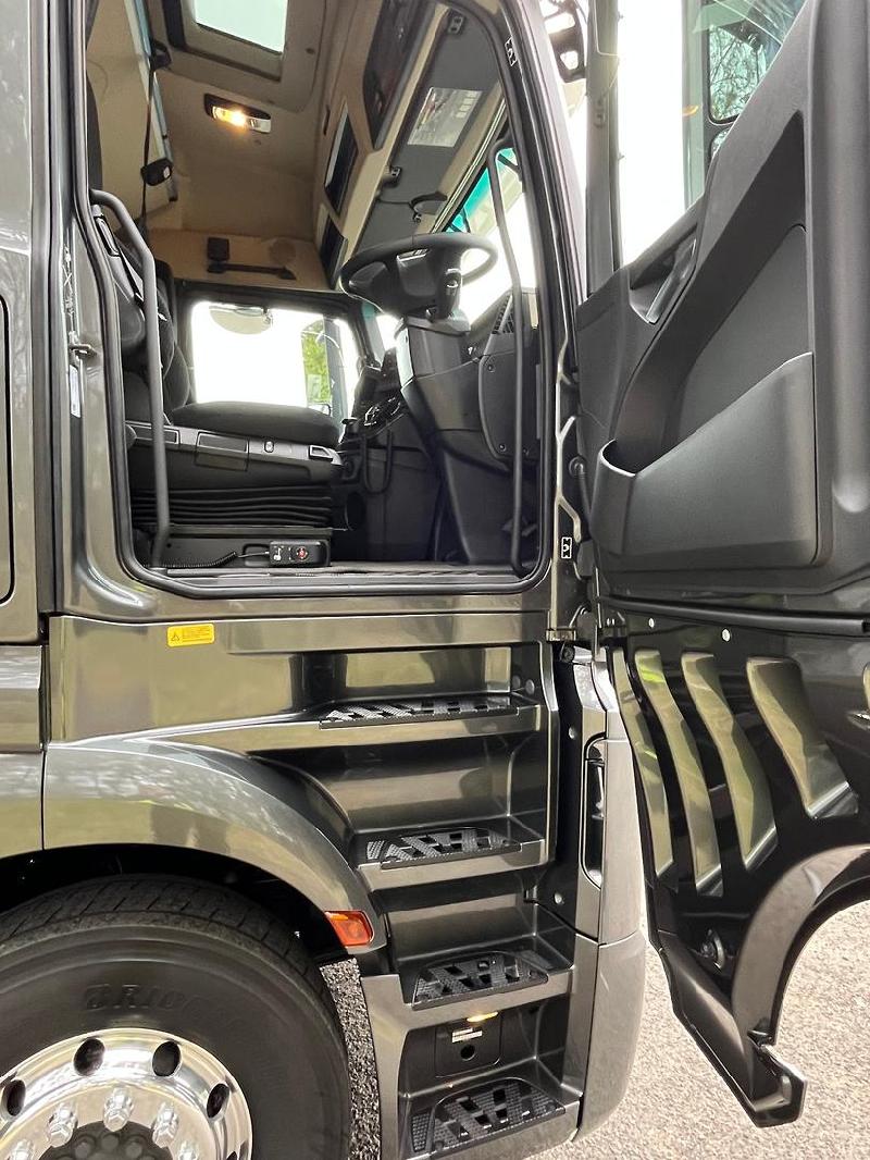 2025 Mercedes-Benz Actros 2663 2663 