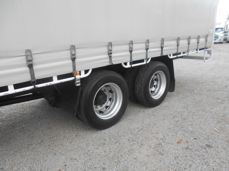 2021 Fuso Fighter 2427 14 PALLET CURTAINSIDER 