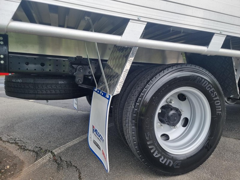 2025 Fuso Canter 615 Available on a Car or Truck Licence 