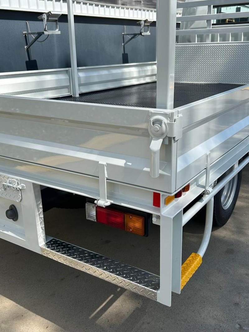 2025 Fuso Canter 615 Canter 615 Concreters Steel Tray 