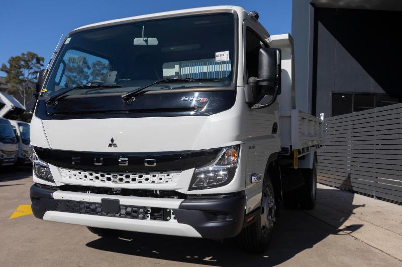 2024 Fuso Canter 815 