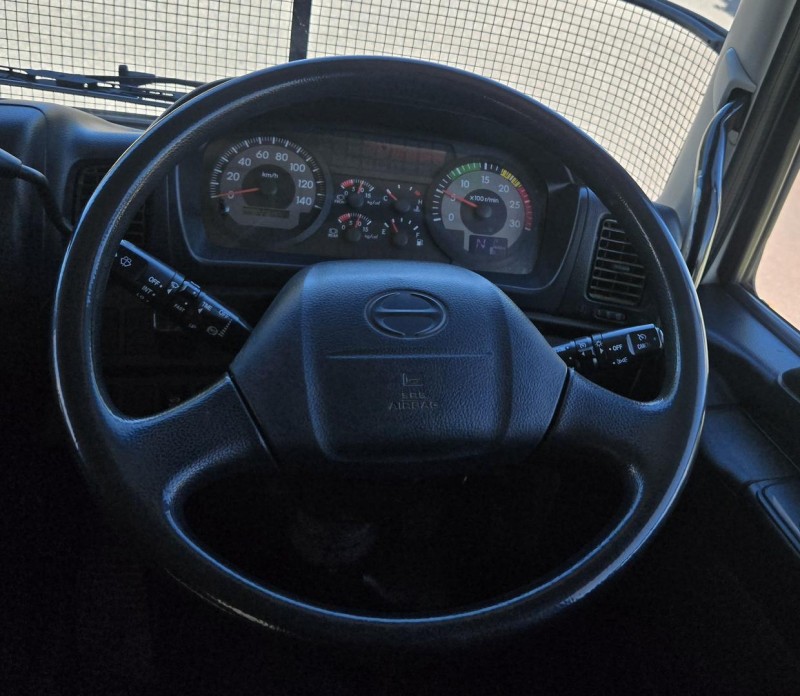 2015 Hino GS 700 Series HINO 2015 GS700 2848 SERIES HINO TIPPER EX SHIRE COUNCIL 