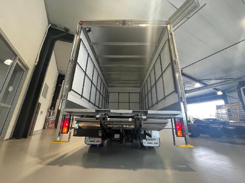 2025 Fuso 515 Car Licence Pantech 