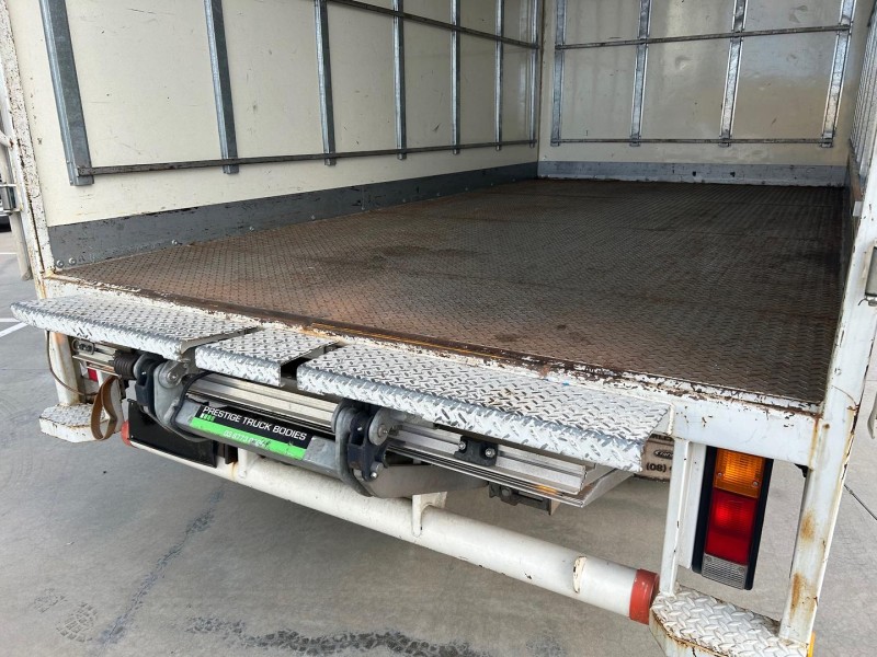 2022 Fuso Canter 515 Box Truck AUTO 