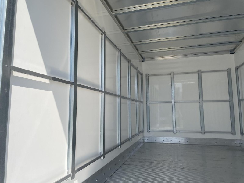 2025 Fuso Canter 515 Factory Metallic Silver 