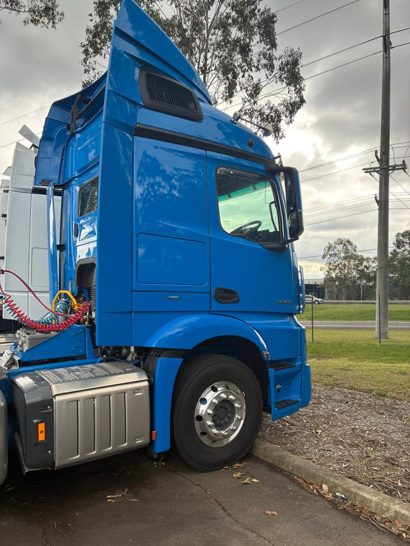 Velocity Truck Centers Australia