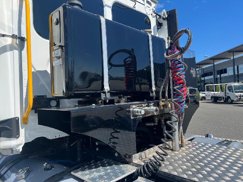 2024 Freightliner Cascadia 126 2024 Compliance Plated 