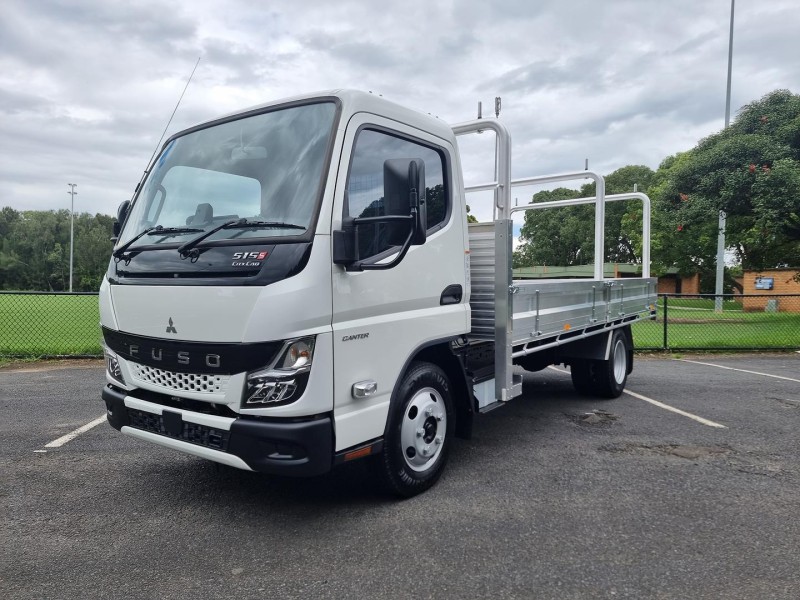 2025 Fuso Canter 515 