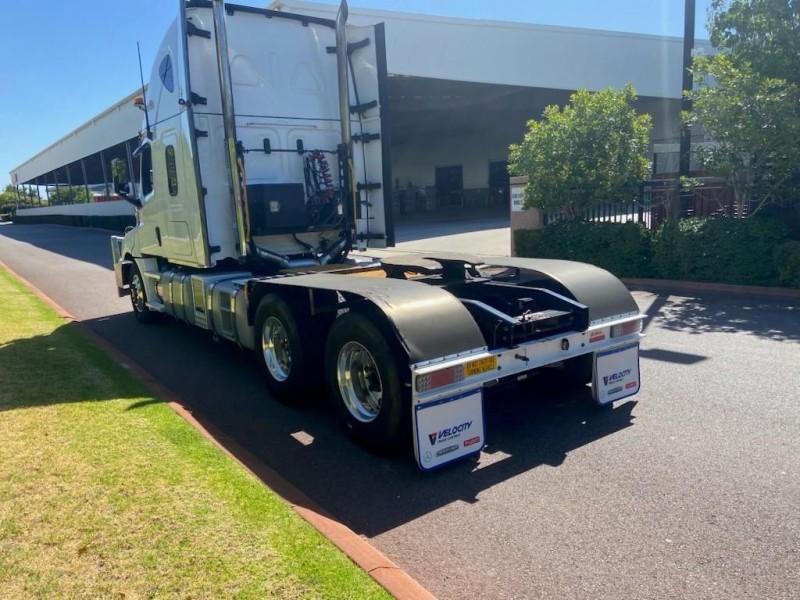 2022 Freightliner Cascadia 126 2022 FREIGHTLINER 126 CASCADIA PRIME MOVER 