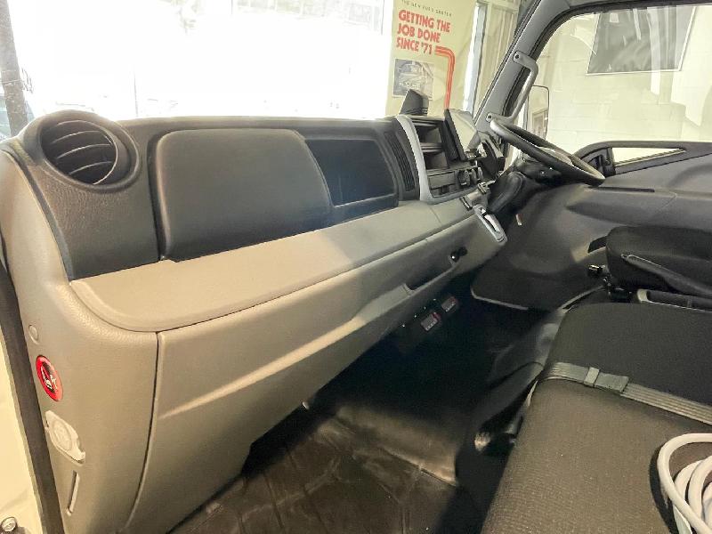 2024 Fuso Canter 815 