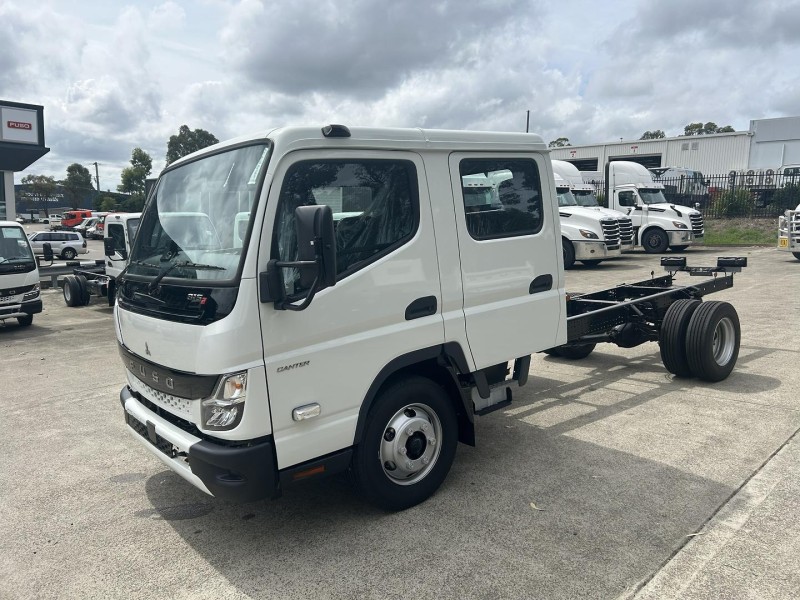 2025 Fuso Canter 815 