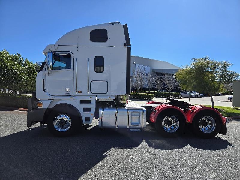 2017 Freightliner Argosy 110 