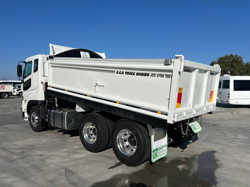 Velocity Truck Centers Australia