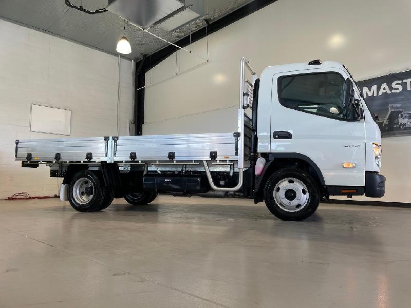 2024 Fuso CANTER 515 