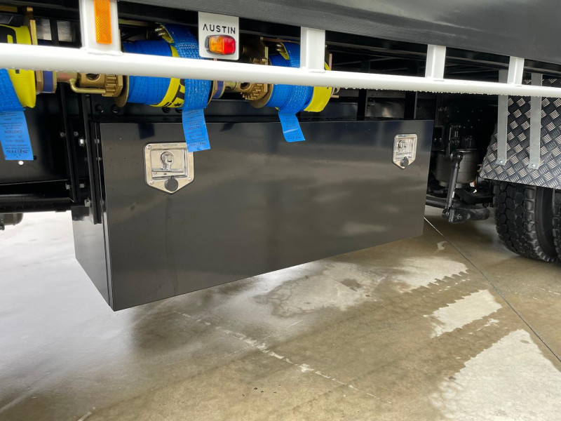 Velocity Truck Centers Australia