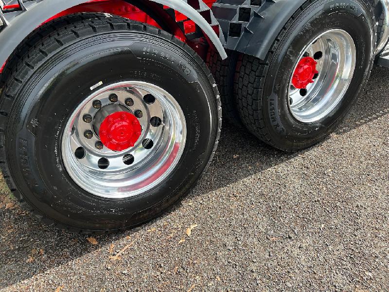 2024 Freightliner Cascadia 116 