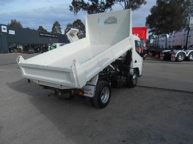 2021 Fuso CANTER 615 