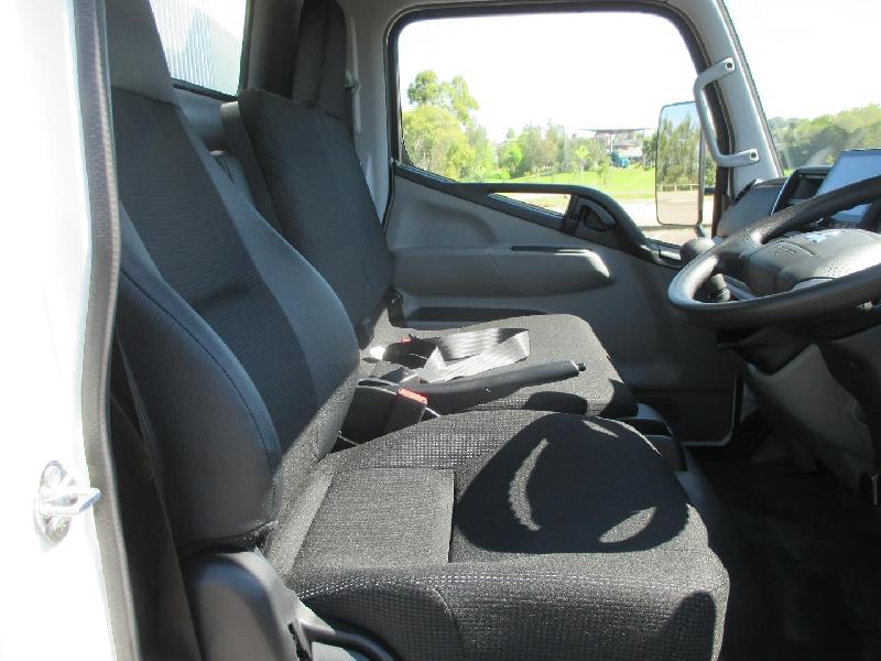2025 Fuso CANTER 615 615 city cab tipper 