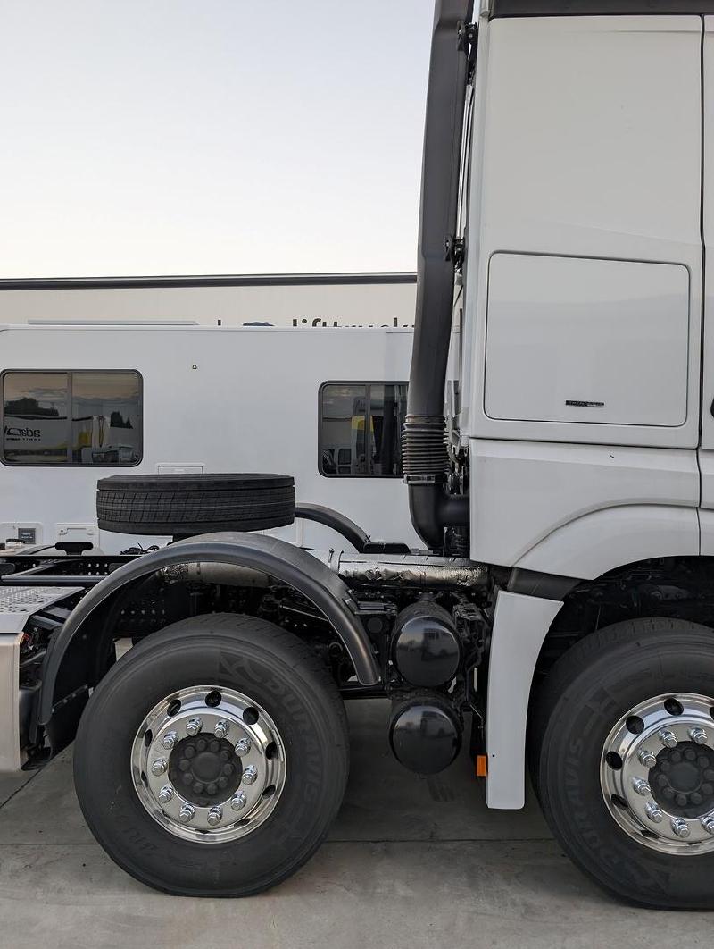 2024 Mercedes-Benz Arocs 3258 