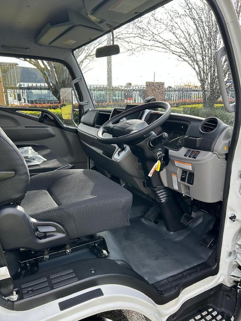 2025 Fuso 515 CANTER Pantech 