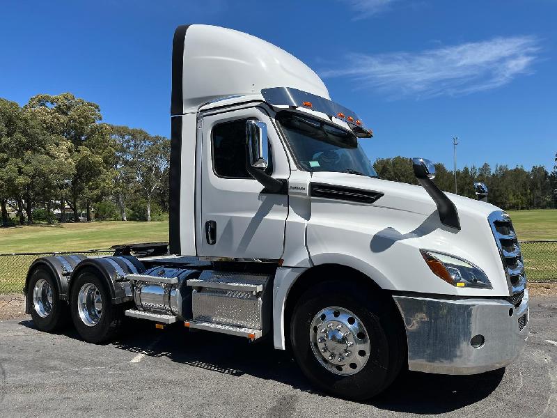 2023 Freightliner Cascadia 126 Its time to go