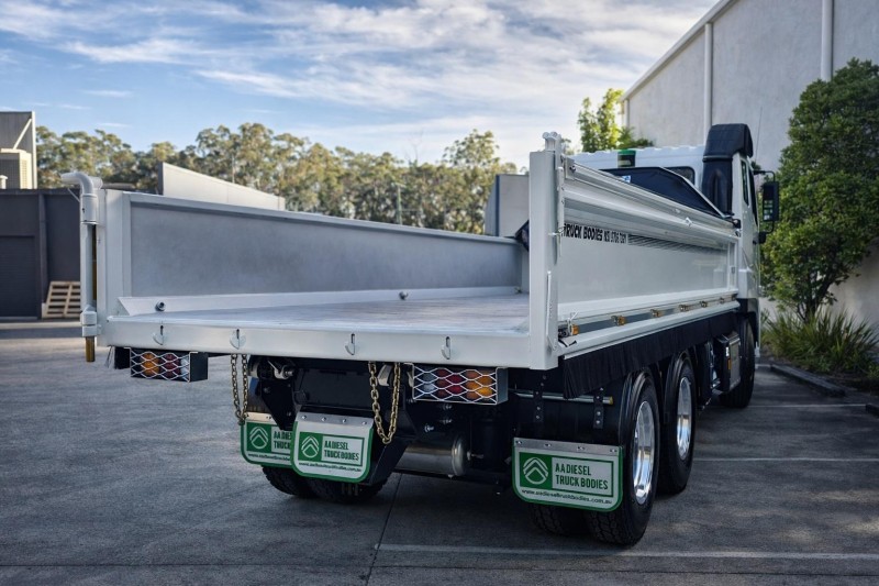 2024 Fuso Shogun FV74 460 