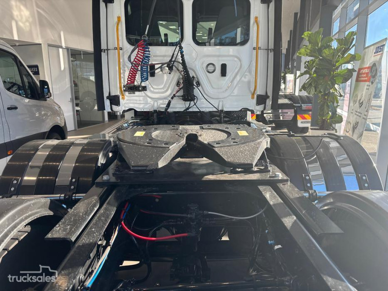 2024 Freightliner Cascadia 126 Prime Mover 