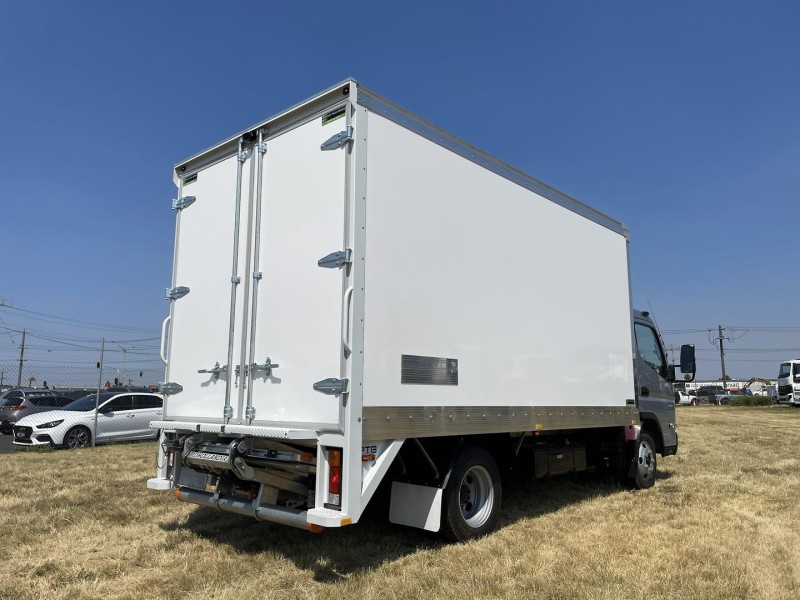2025 Fuso Canter 515 Factory Metallic Silver 